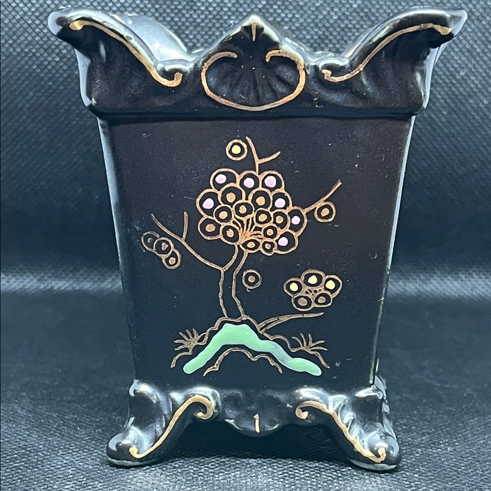 Lenwile Ardalt vintage hand  painted ceramic porcelain vase